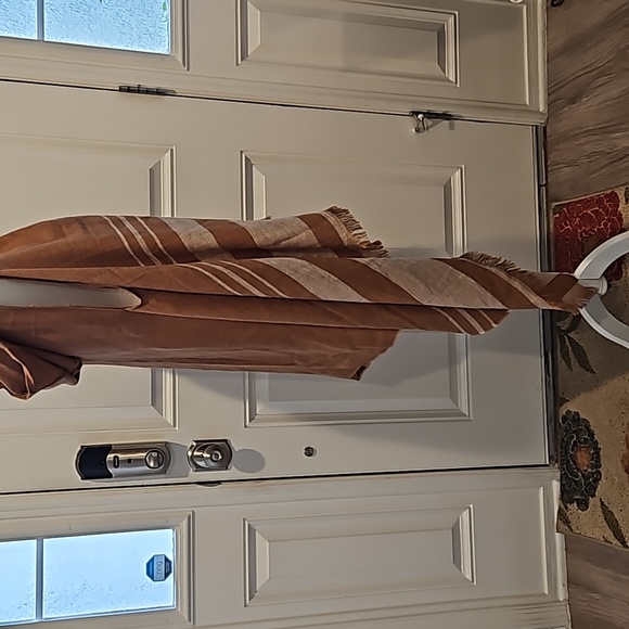 Francescas boho fringe hooded cape, 100% acrylic - Picture 6 of 12